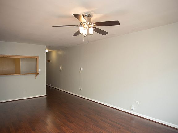 3rd image of 425 Wesley Ave APT 304