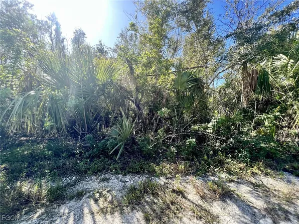 27275 Las Lomas Dr, Punta Gorda, FL 33955