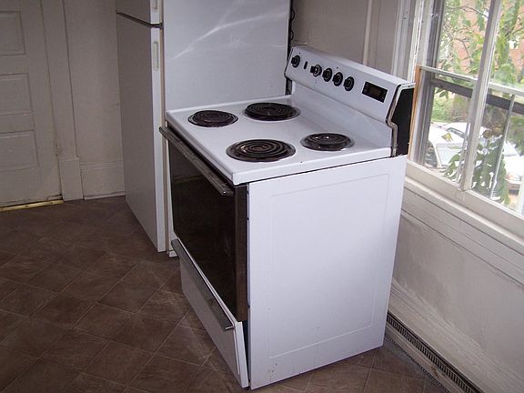 4th image of 1114 Lafayette Blvd NW #2