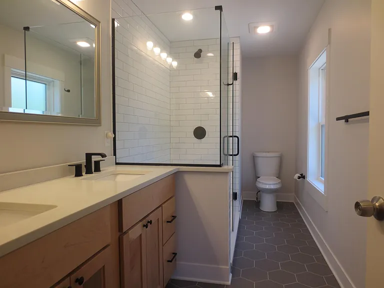 4403 Franklin Blvd — Photo 23