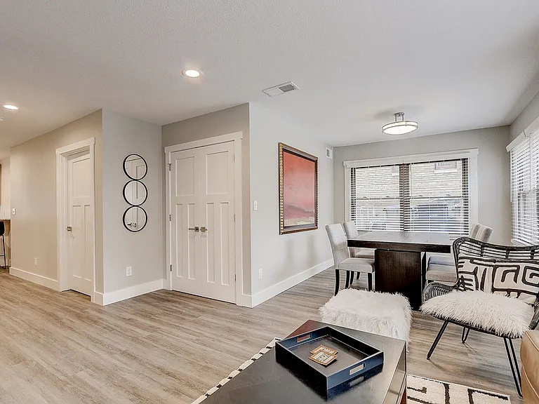 2105 N Booth St — Photo 2