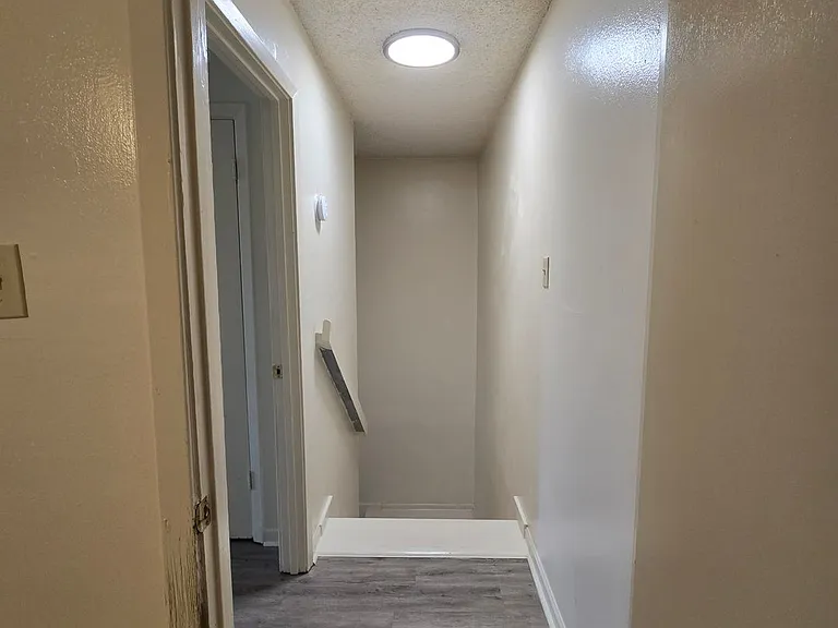 8469 Governor Dr — Photo 16