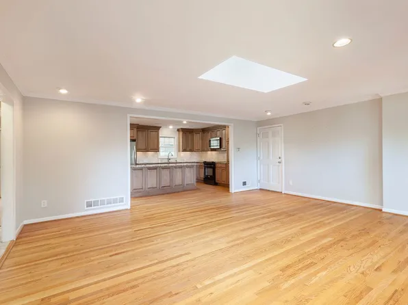 3741 Fox Glen Ct NE, Atlanta, GA 30319