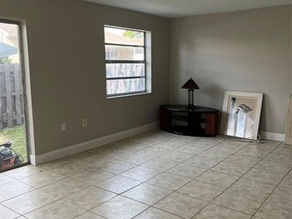 3rd image of 8265 NW 192nd Ter
