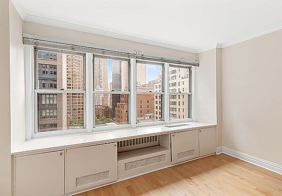 4th image of 155 E 38th St APT 12E