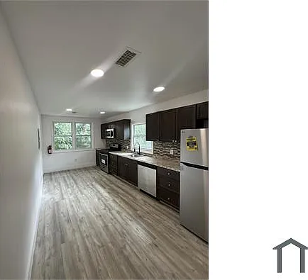 78 S Devine St #1