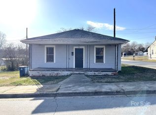 160 29th Street Pl SW, Hickory, NC 28602