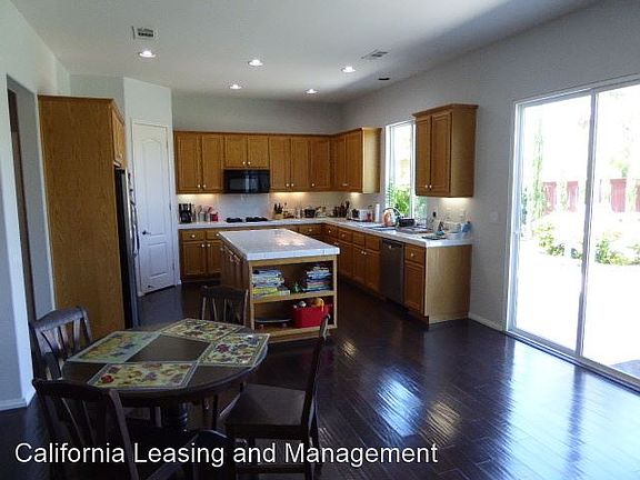 3rd image of 17165 Crest Heights Dr