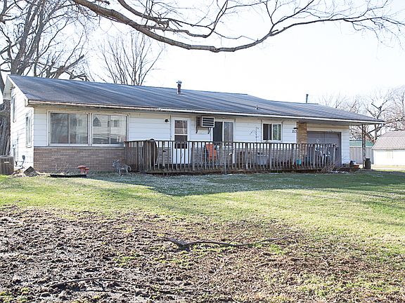 2nd image of 213 N 2nd St