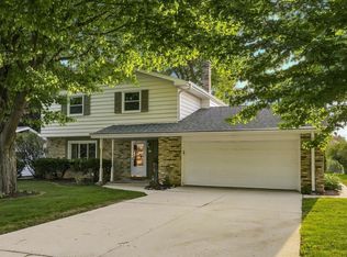 931 Fairview DRIVE, Port Washington, WI 53074