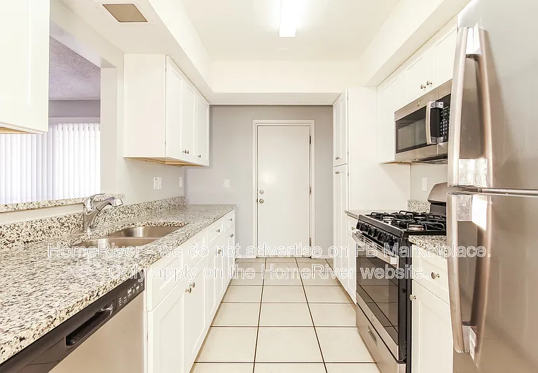 3920 W Solano Dr N — Photo 5