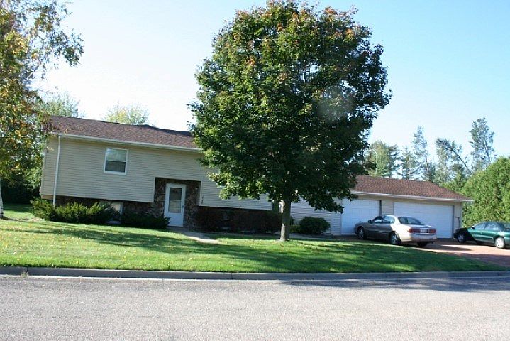 2nd image of 1510 16th St S