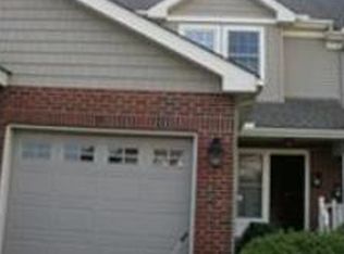 33 Oak Ln, East Stroudsburg, PA 18301