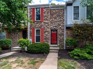 828 S Woodlyn Dr, Cincinnati, OH 45230