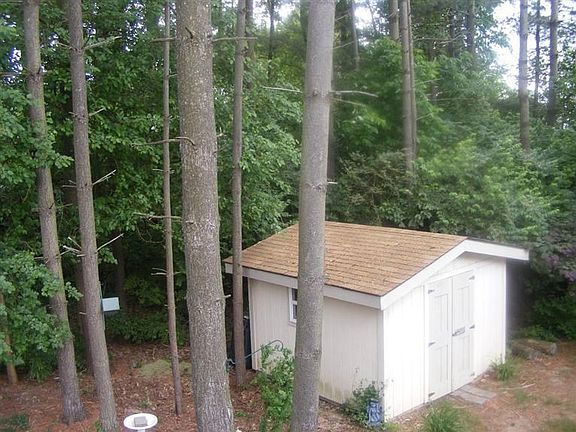 4th image of 6852 Evergreen Cir