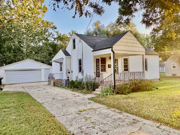 715 River Ln, Loves Park, IL 61111