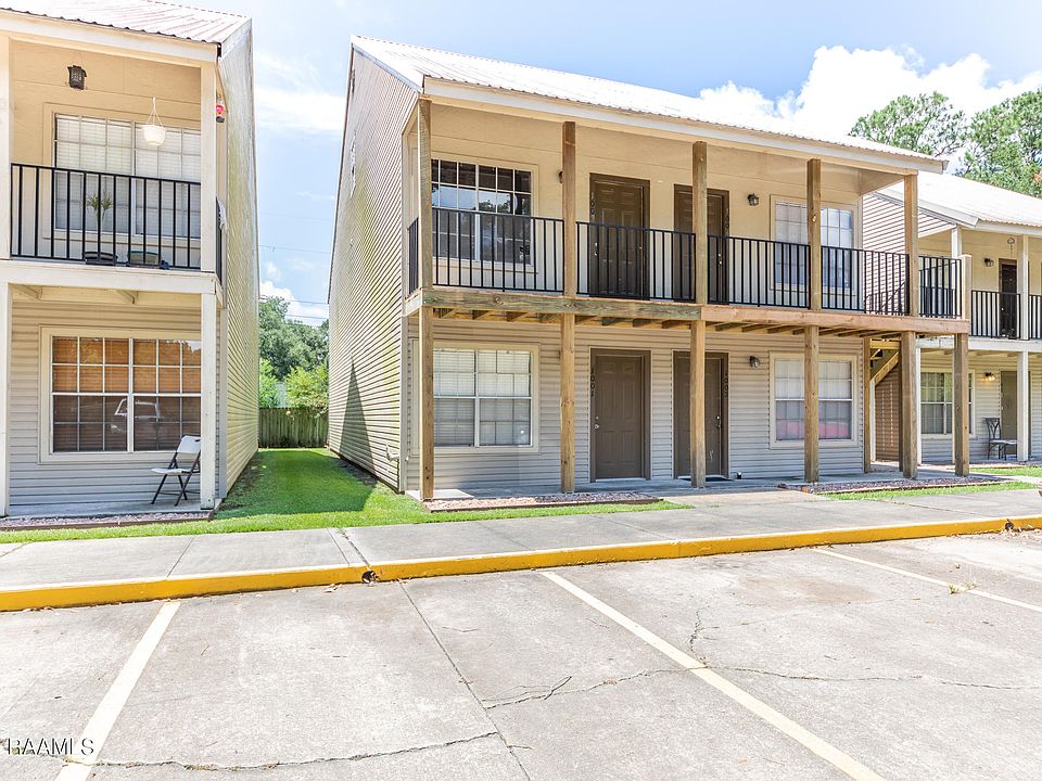 1st image of 300 Lozes Ave