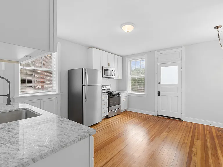 3325 Demenil Pl #3325-2 — Photo 16