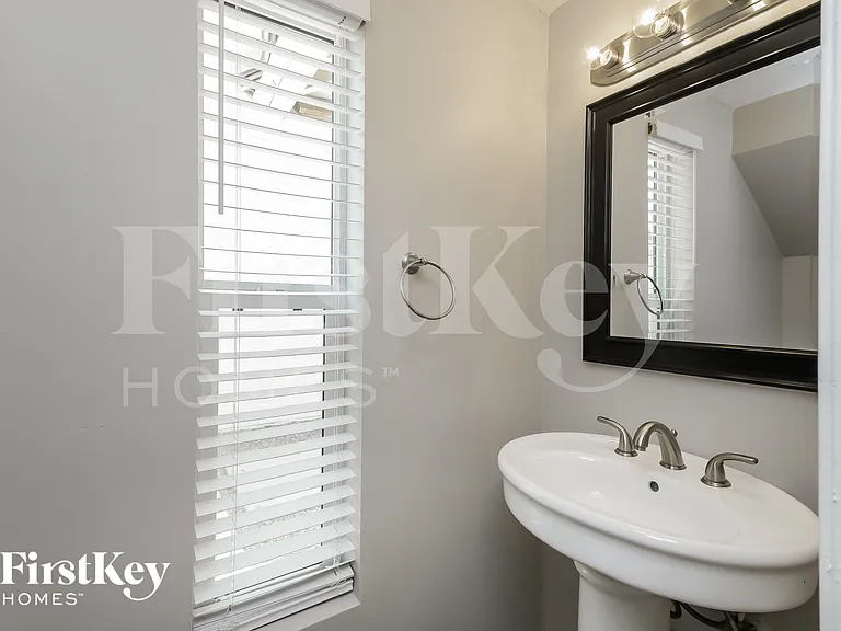 5359 E Elmwood St — Photo 16