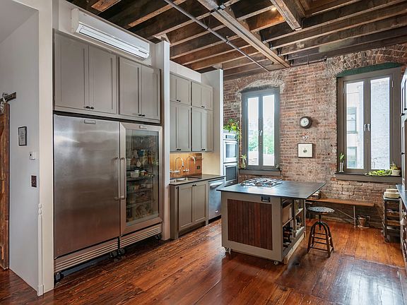 3rd image of 663 Driggs Ave #1