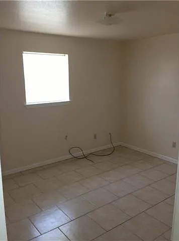 4110 Saint Bernard Ave — Photo 7