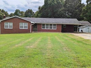 740 Warrens Bluff Rd, Lexington, TN 38351