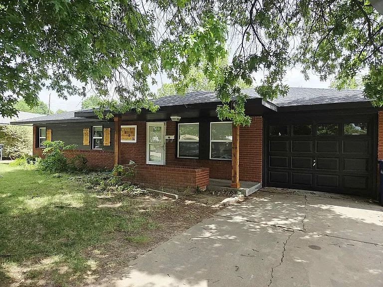 1801 Chickasaw Dr — Photo 21