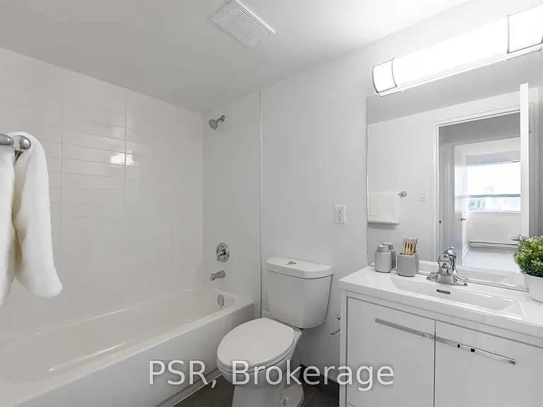 240 Markland Dr #410 — Photo 14