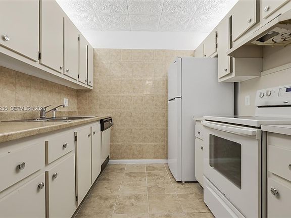 4th image of 151 SW 134th Way APT 206N