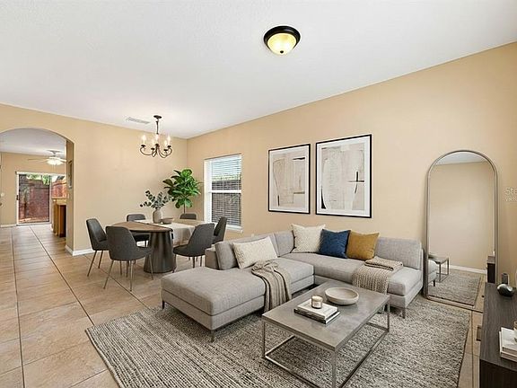3rd image of 102 WILTON CIRCLE