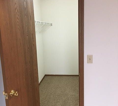 5th image of 6298 Applegrove Ln