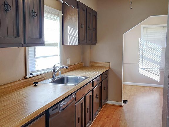 4th image of 5923 Drexel St