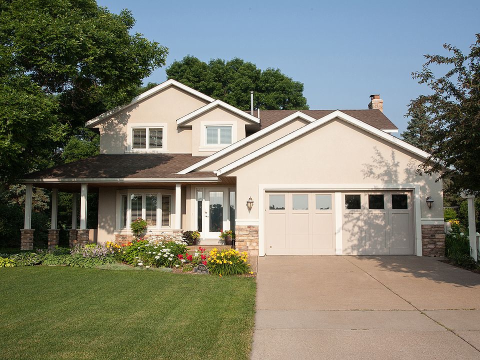 1st image of 1700 Louis Ln