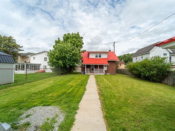 5th image of 115 Laughlin St