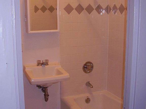 2nd image of 1525 E Royall Pl APT 34