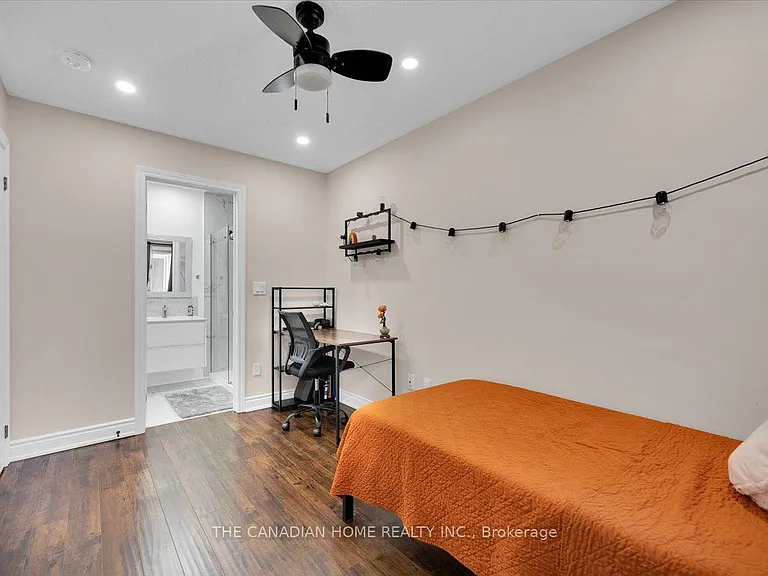 33 Denali Cres — Photo 35