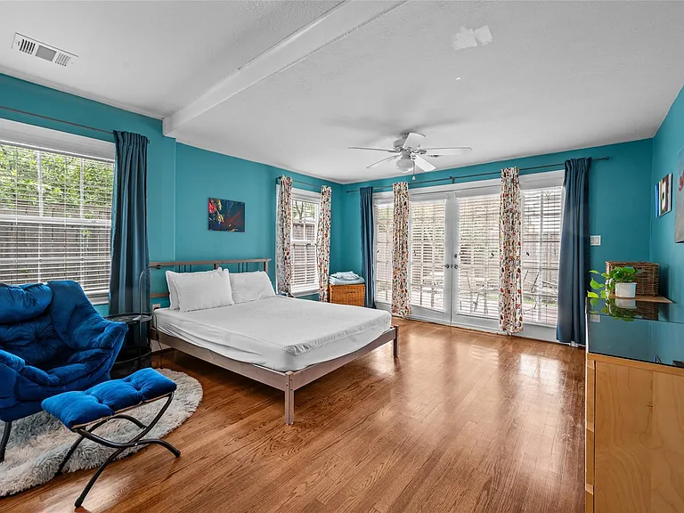 2311 Addison Rd — Photo 22