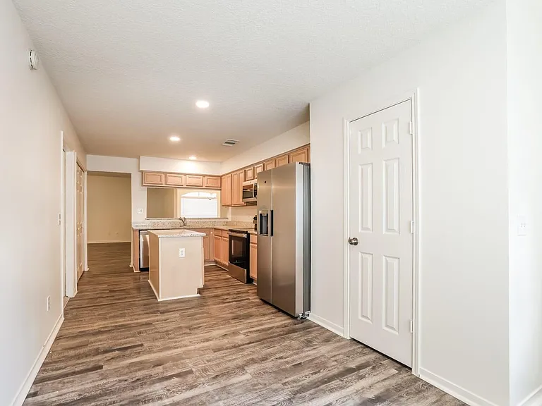 5741 Forest Timbers Dr — Photo 7