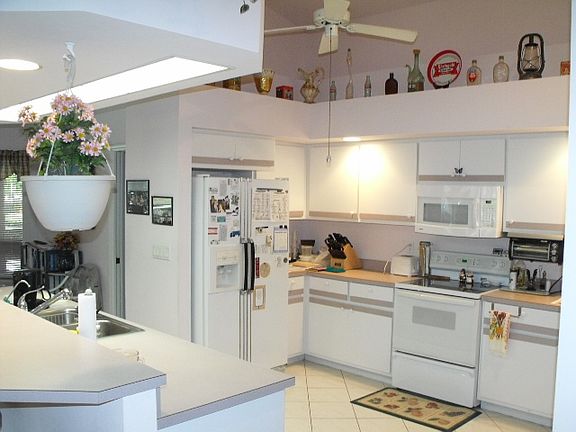 2nd image of 4512 SW 21st Pl