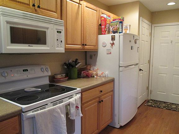 4th image of 806 N 4th Ave