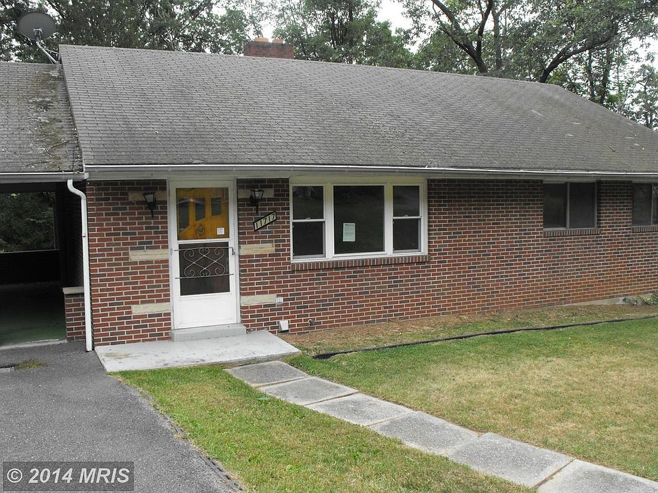 Exterior (Front)