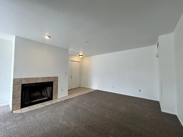 3045 Kings Ridge Blvd #1 — Photo 9