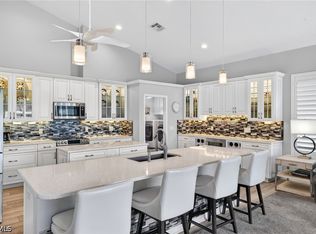 9512 Mariners Cove Ln, Fort Myers, FL 33919
