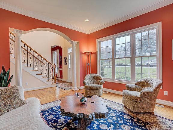 5th image of 3611 Larson Oaks Dr
