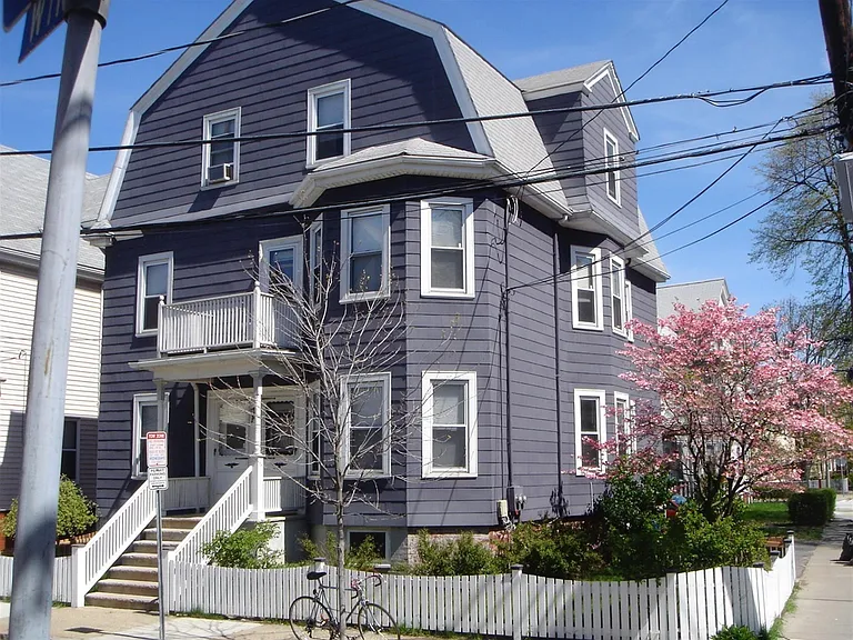 2 Windsor Rd #1 — Photo 9
