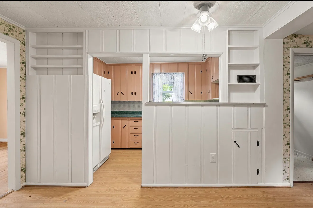 3 bed, 1117 sqft, $1,650 — Photo 2