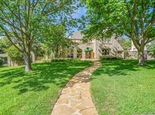 624 E El Prado Dr, Olmos Park, TX 78212