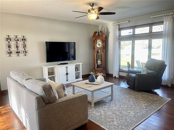 5th image of 791 Pin Oak Dr