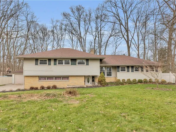 6624 Ronjoy Pl, Youngstown, OH 44512