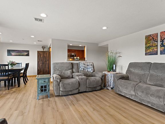 3rd image of 5303 N Argonne Ln APT 6